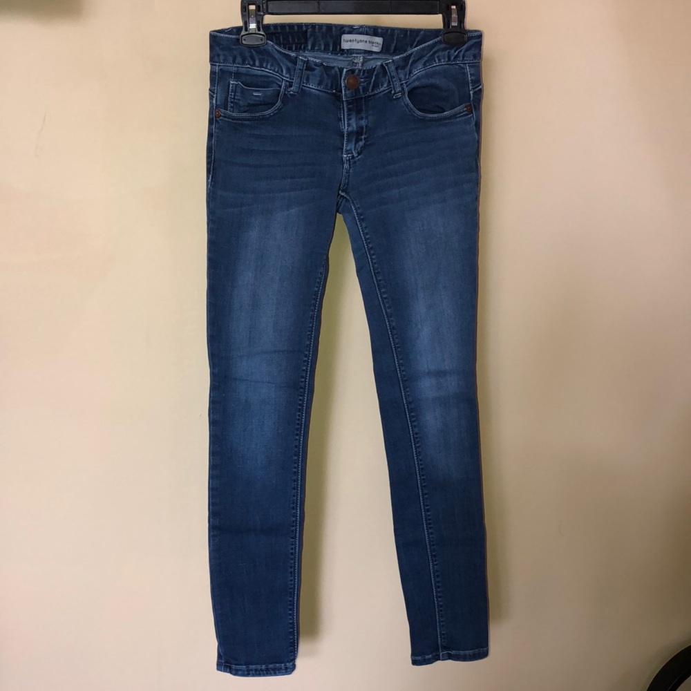 Twenty-One Black Jeans - Picture 4 of 4